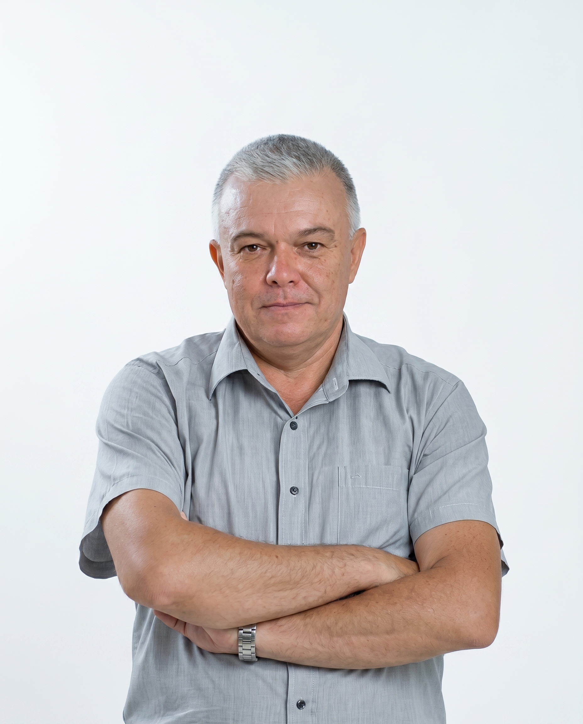 Олег Слажнев